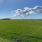Campingplatz Wohnwagen Auf Dem Wulfenerhals Ca 150m Bis Zum Fehmarn
