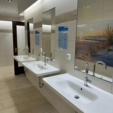 Wohnwagen Auf Dem Wulfenerhals Ca 150m Bis Zum * Fehmarn