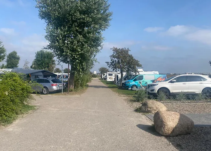 Wohnwagen Auf Dem Wulfenerhals Ca 150m Bis Zum Campingplatz
